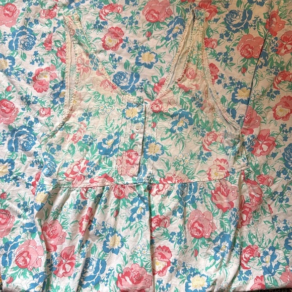 Vintage Floral Button-Up Nightgown Cottagecore Coastal Granddaughter Aesthetic - Picture 2 of 5